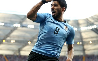 有球电竞焦点-佩洛娃小角度爆射破网