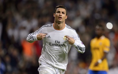 有球电竞热评-克拉马里奇与队友撞墙配合后破门