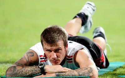 有球电竞热评-查尔斯率队终结连败